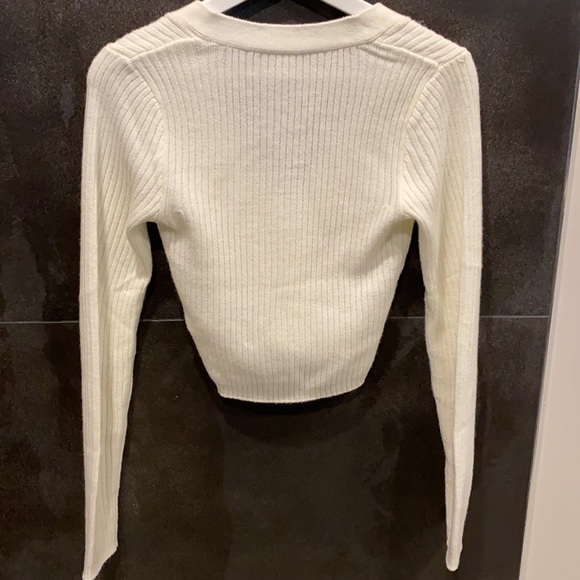 White long sleeve knitted shirt - Picture 4 of 4